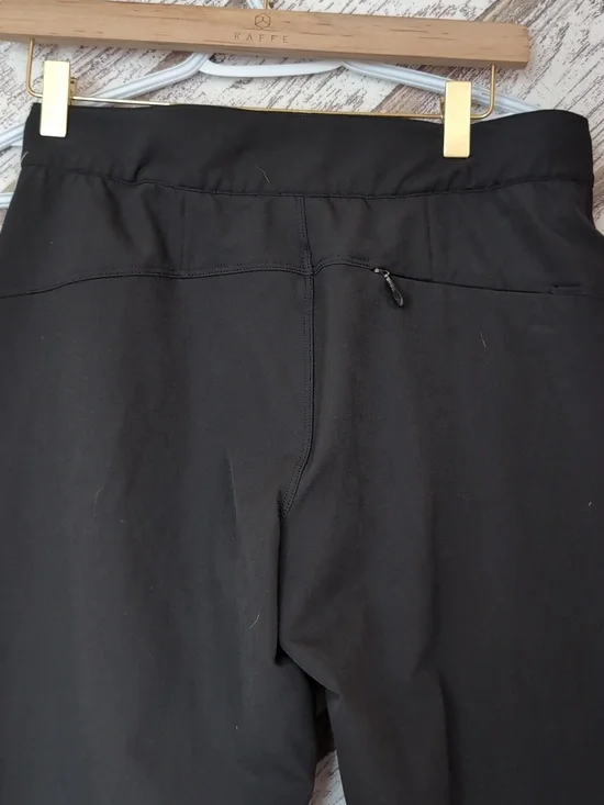 L.L. Bean Black Hiking Pants - Picture 5 of 15